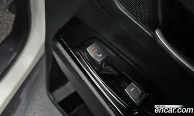 SsangYong Korando 2021 1.5 Автомат в Москве № 290686, миниатюра 10