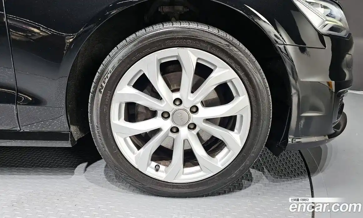 Audi A6 2016 2.0 Автомат в Москве № 293154, фото 18