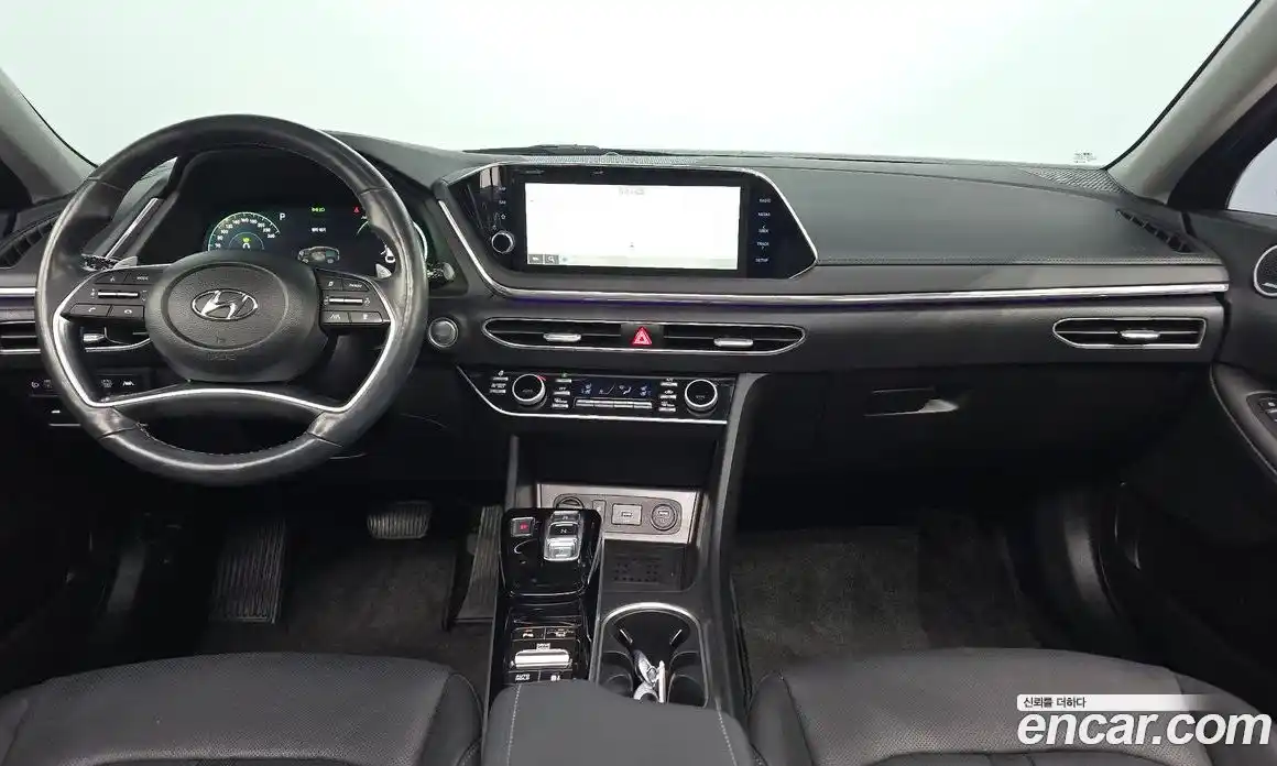 Hyundai Sonata 2023 2.0 Автомат в Москве № 303726, фото 15