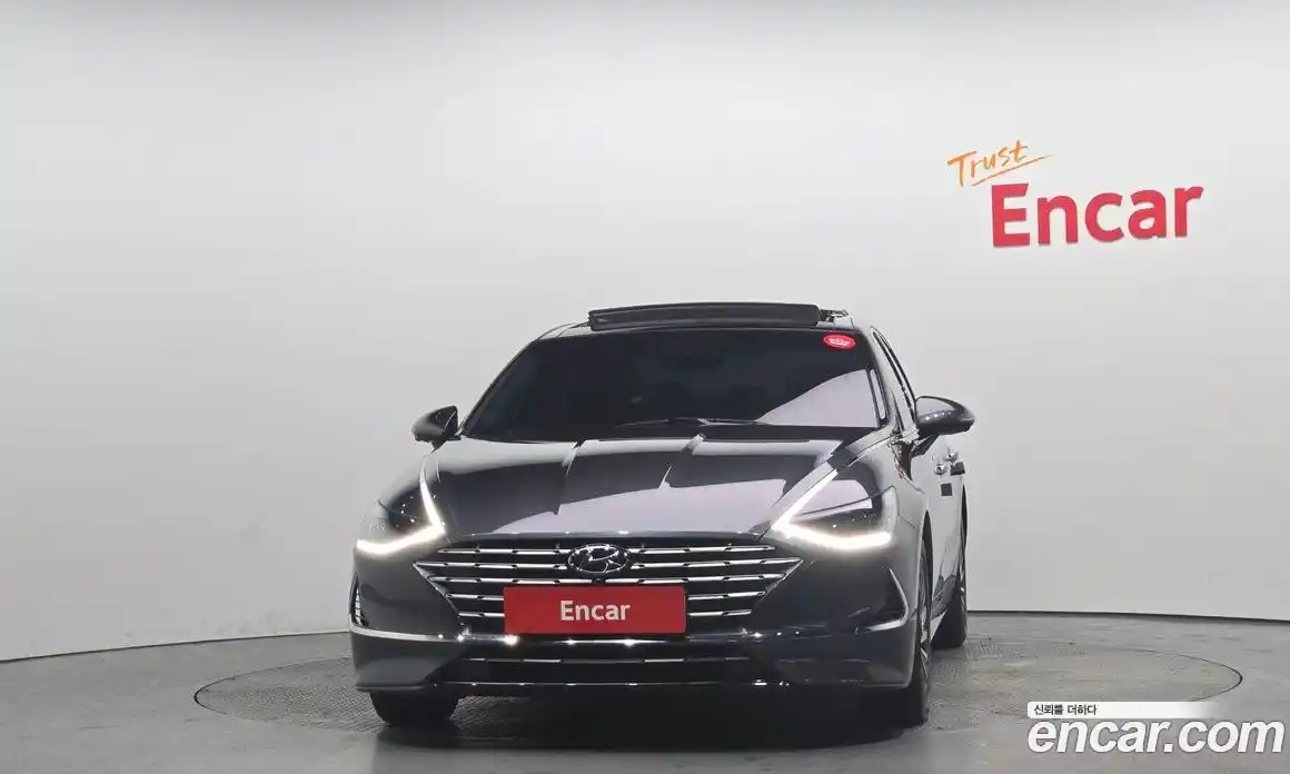 Hyundai Sonata 2023 2.0 Автомат в Москве № 303726, фото 16