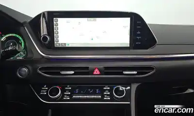 Hyundai Sonata 2023 2.0 Автомат в Москве № 303726, миниатюра 2