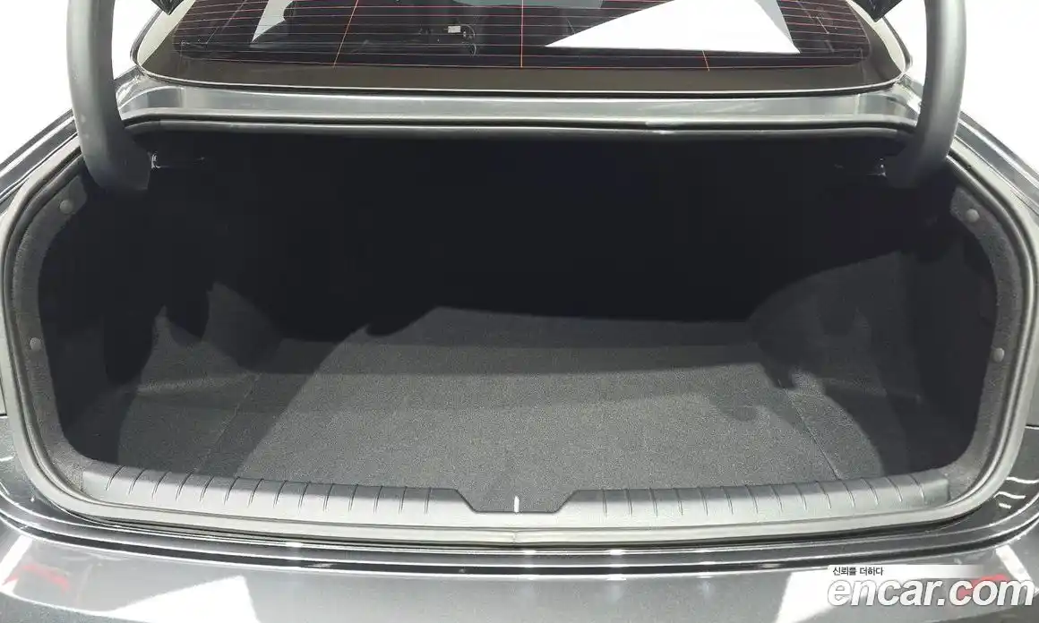 Hyundai Sonata 2023 2.0 Автомат в Москве № 303726, фото 3