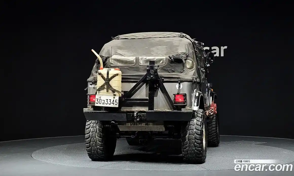 SsangYong Korando 1994 2.2 Механическая в Москве № 30817, фото 4