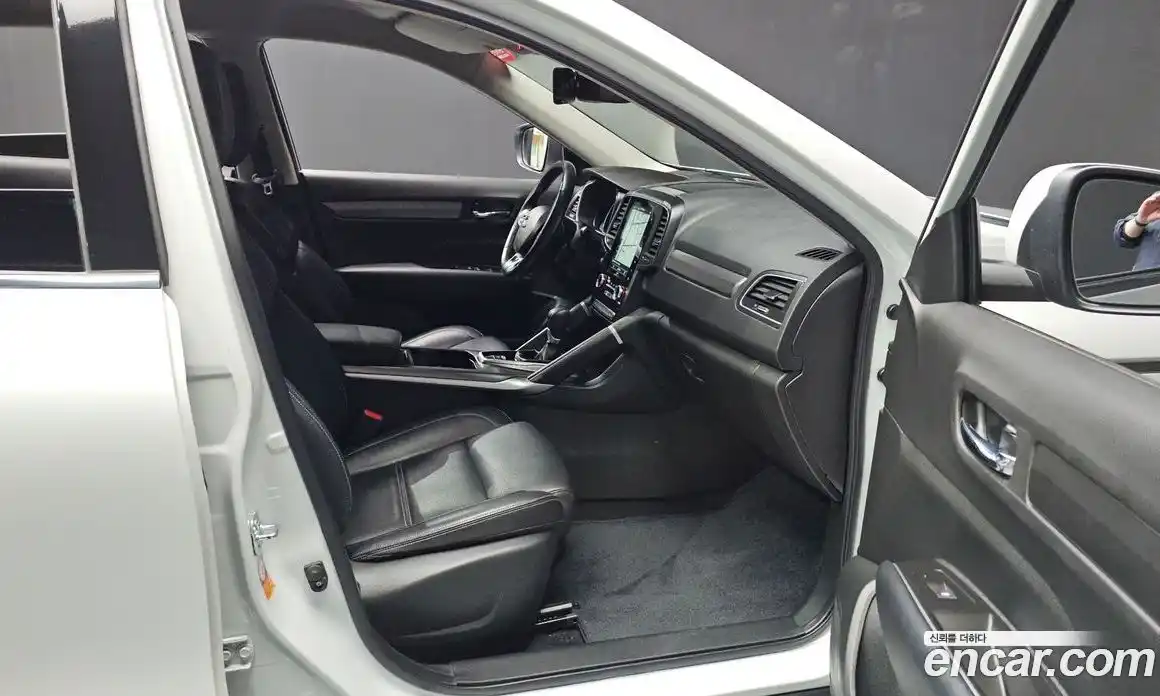 Renault QM6 2023 2.0 Автомат в Москве № 316257, фото 13