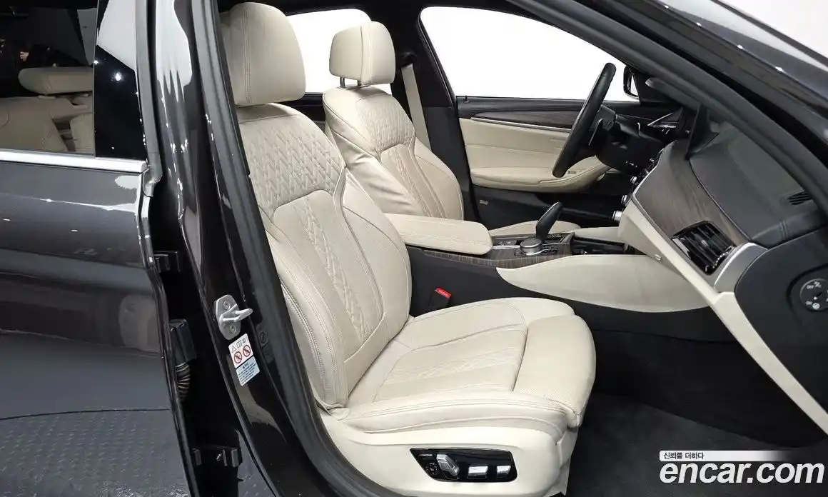 BMW 5-Series 2020 2.0 Автомат в Москве № 319939, фото 3