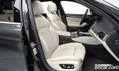 BMW 5-Series 2020 2.0 Автомат в Москве № 319939, миниатюра 3