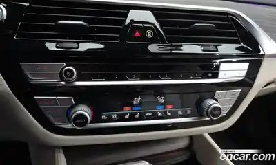 BMW 5-Series 2020 2.0 Автомат в Москве № 319939, миниатюра 9