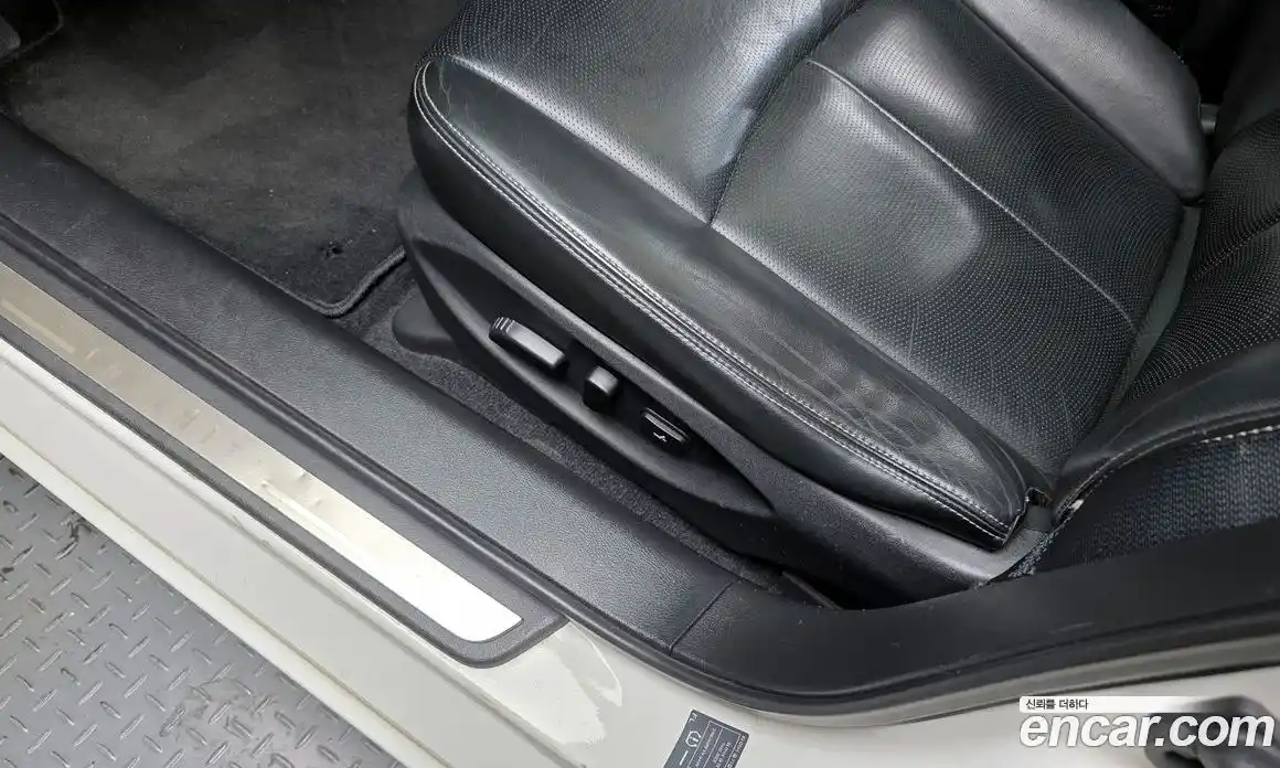 Infiniti Q50 2015 2.1 Автомат в Москве № 320489, фото 19