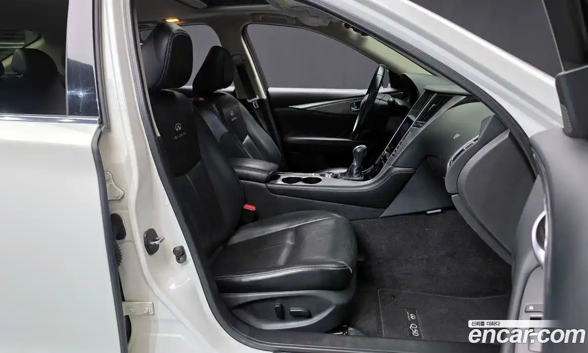 Infiniti Q50 2015 2.1 Автомат в Москве № 320489, фото 7