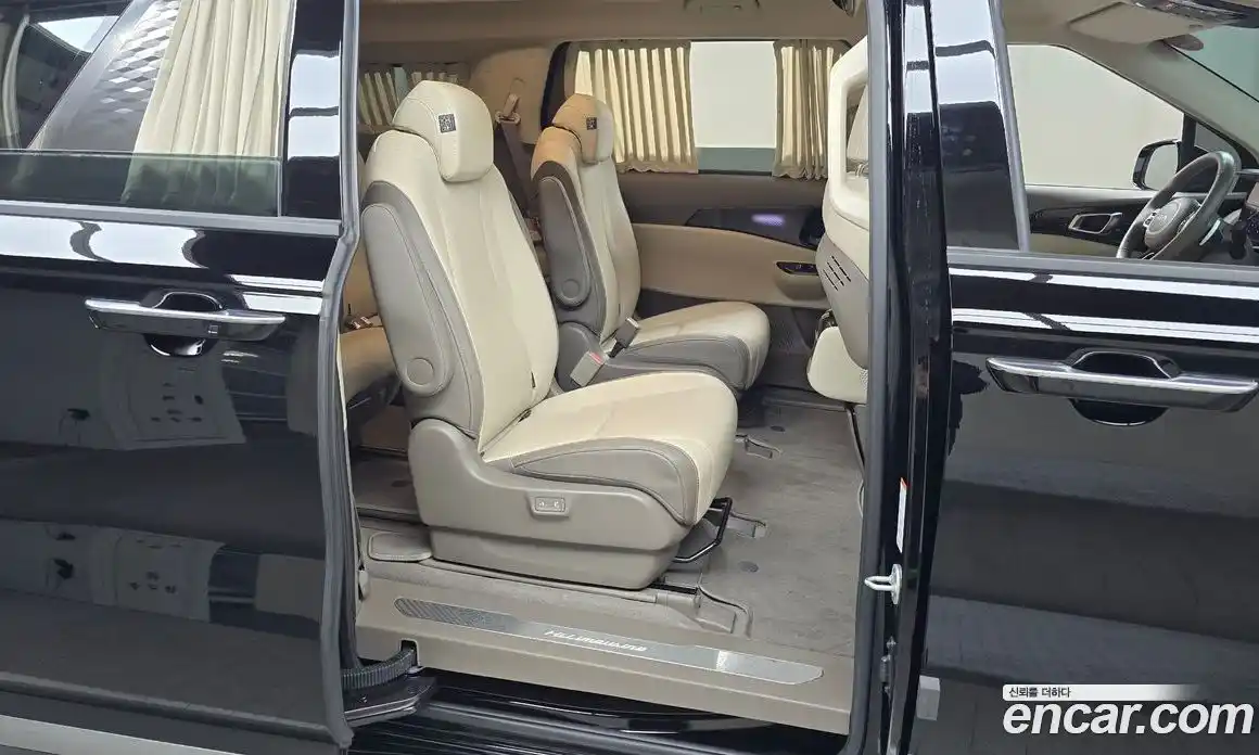 Kia Canival 2023 2.2 Автомат в Москве № 321908, фото 17