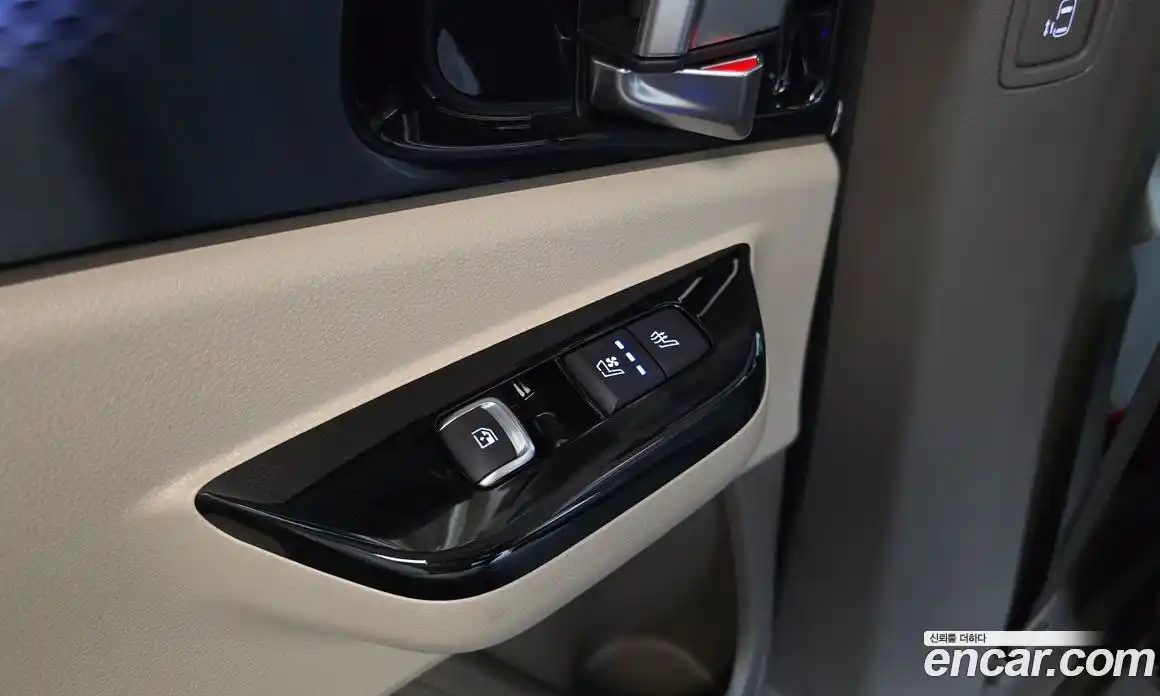 Kia Canival 2023 2.2 Автомат в Москве № 321908, фото 18