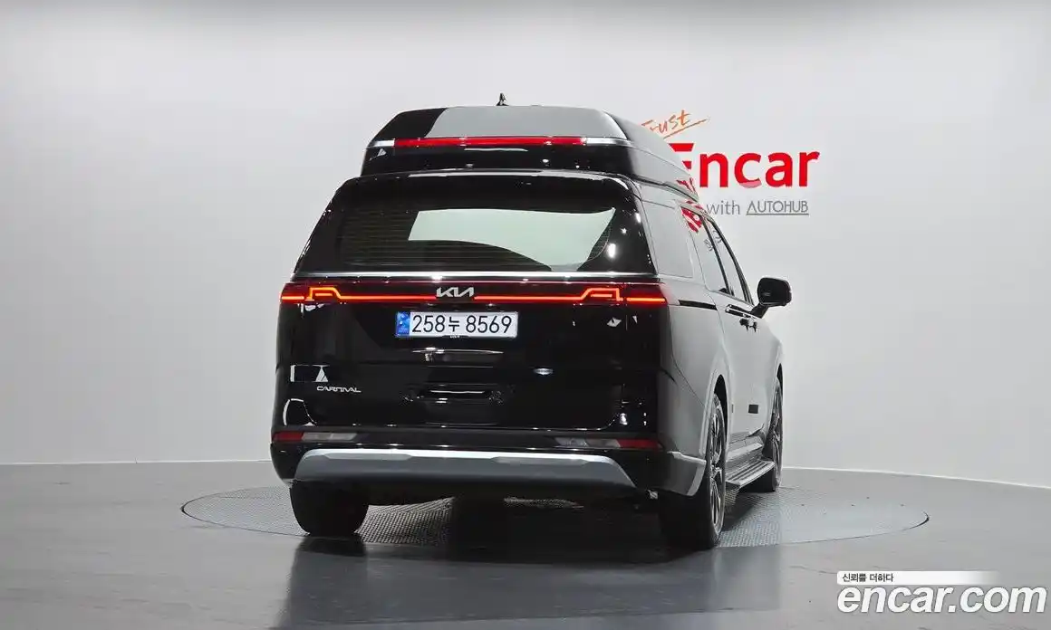 Kia Canival 2023 2.2 Автомат в Москве № 321908, фото 7