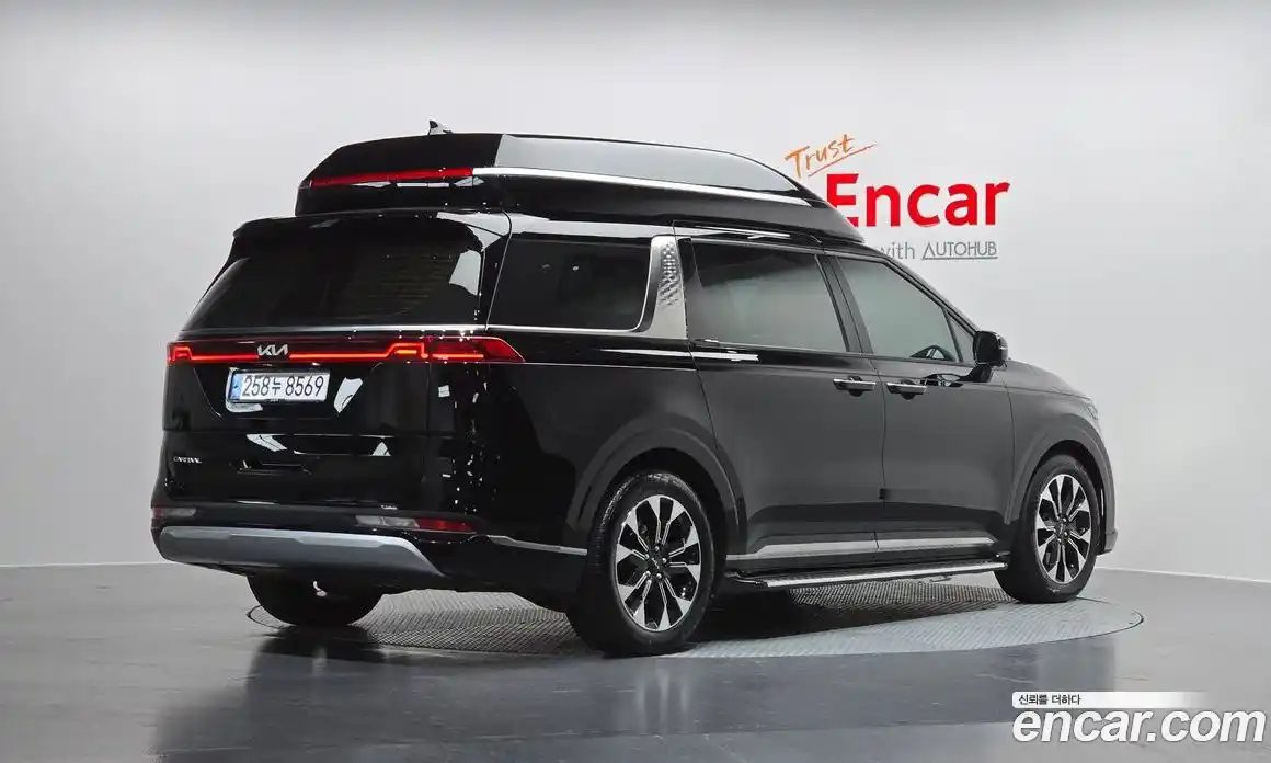 Kia Canival 2023 2.2 Автомат в Москве № 321908, фото 10