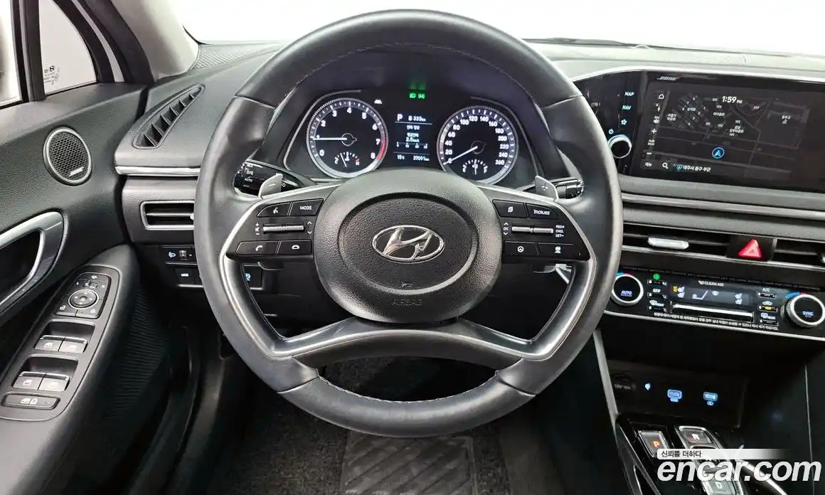 Hyundai Sonata 2020 2.0 Автомат в Москве № 335603, фото 7
