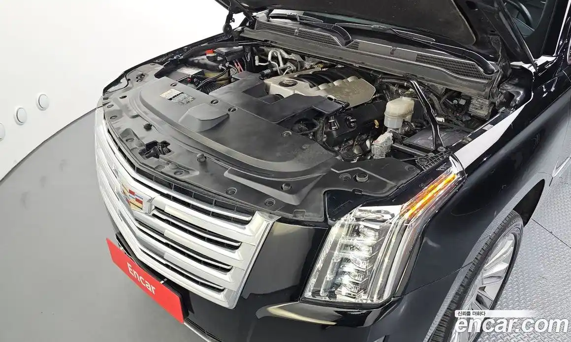 Cadillac Escalade 2018 6.2 Автомат в Москве № 337085, фото 17