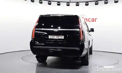 Cadillac Escalade 2018 6.2 Автомат в Москве № 337085, миниатюра 2