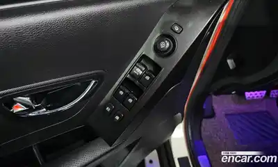 SsangYong Korando 2013 2.0 Автомат в Москве № 33767, миниатюра 9