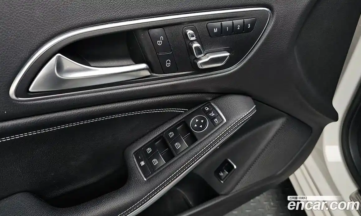 Mercedes-Benz CLA-Class 2018 2.0 Автомат в Москве № 338601, фото 16