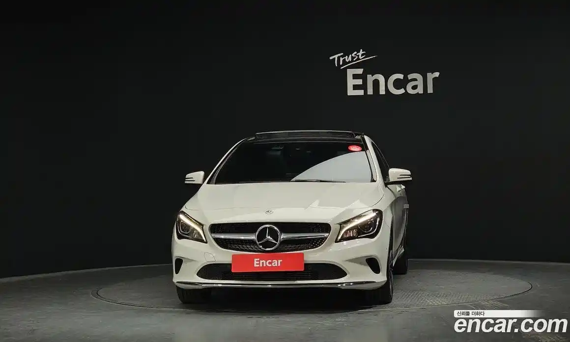 Mercedes-Benz CLA-Class 2018 2.0 Автомат в Москве № 338601, фото 8