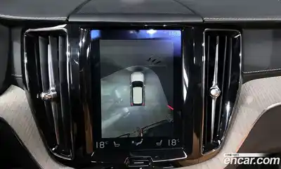 Volvo XC60 2020 2.0 Автомат в Москве № 344179, миниатюра 9