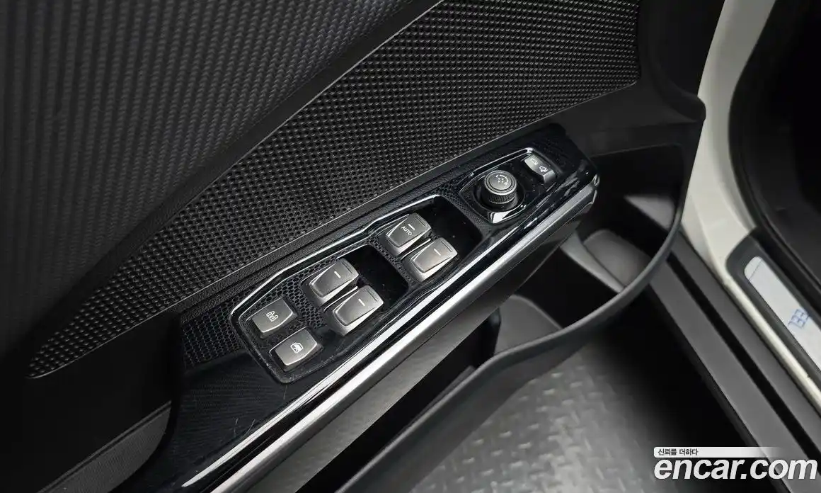 SsangYong TIBOLI 2020 1.5 Автомат в Москве № 36150, фото 3