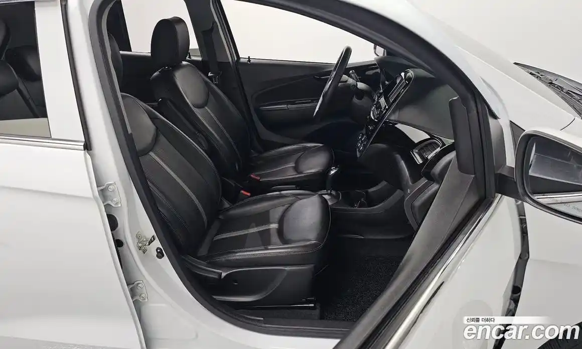 Chevrolet Spark 2021 1.0 Автомат в Москве № 37709, фото 1