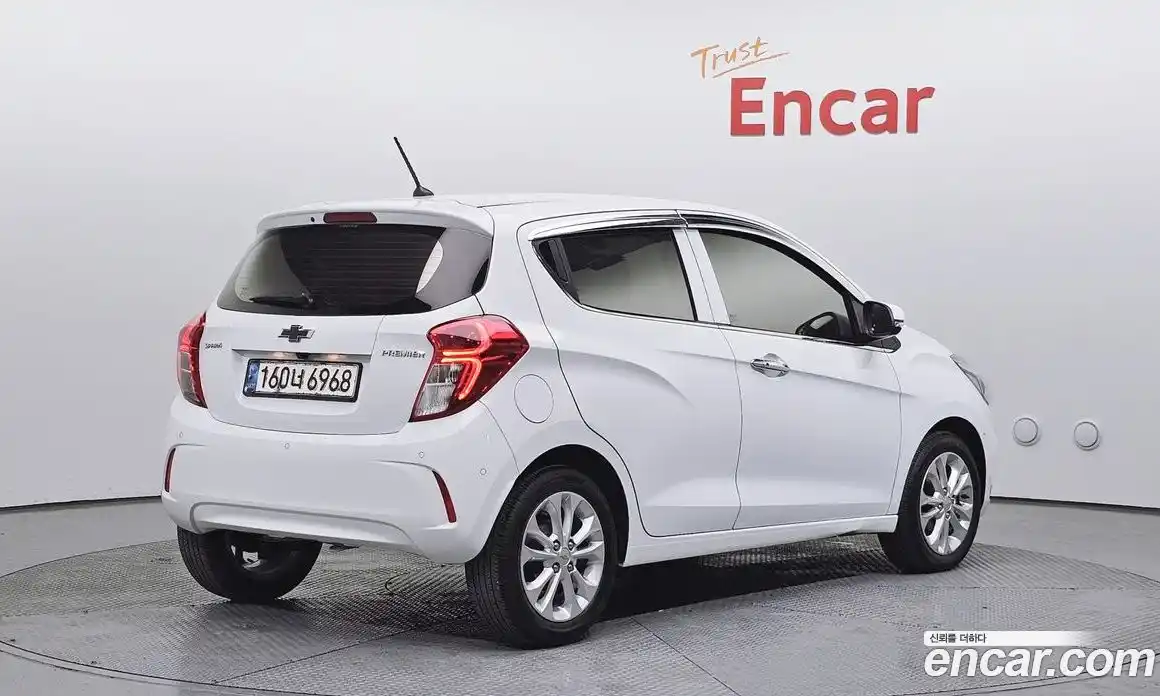 Chevrolet Spark 2021 1.0 Автомат в Москве № 37709, фото 8
