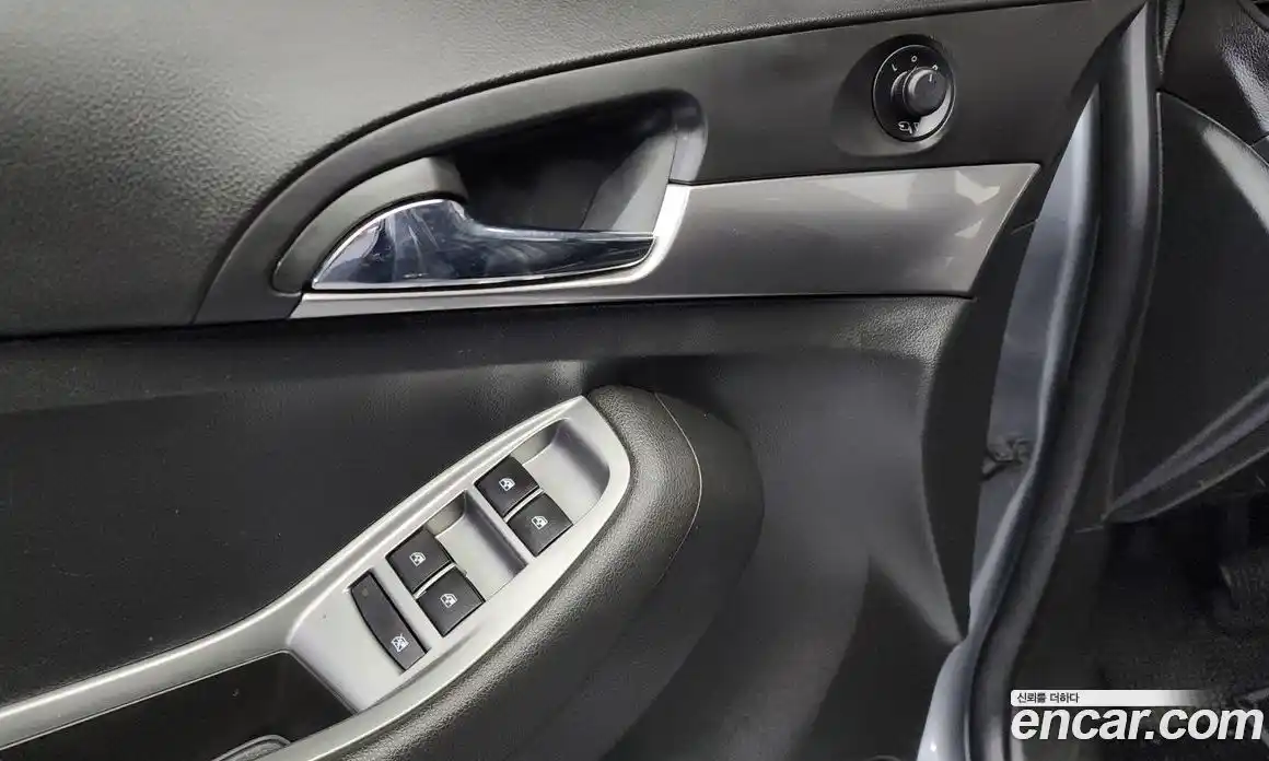 Chevrolet Orlando 2015 2.0 Автомат в Москве № 40167, фото 19