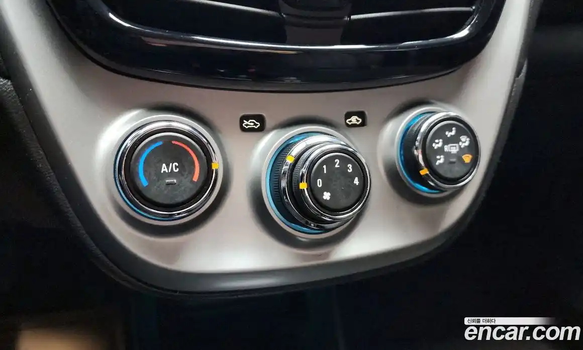 Chevrolet Spark 2016 1.0 Автомат в Москве № 40290, фото 13