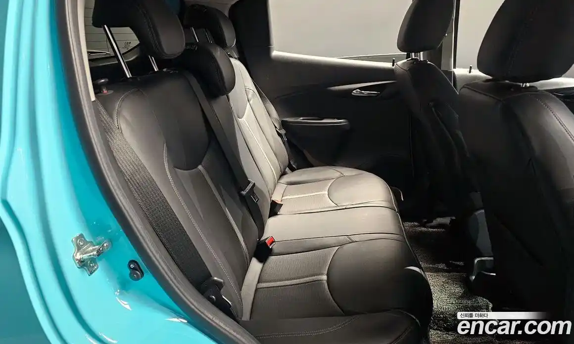 Chevrolet Spark 2022 1.0 Автомат в Москве № 42325, фото 1