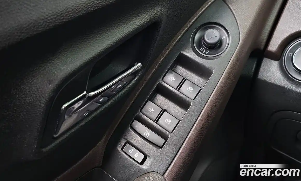 Chevrolet Trax 2014 1.4 Автомат в Москве № 42444, фото 19