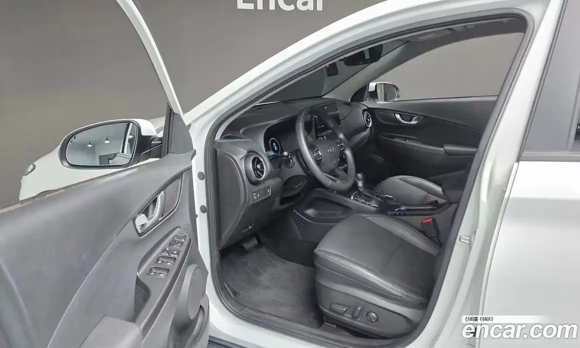 Hyundai Kona 2023 2.0 Автомат в Москве № 48618, фото 17