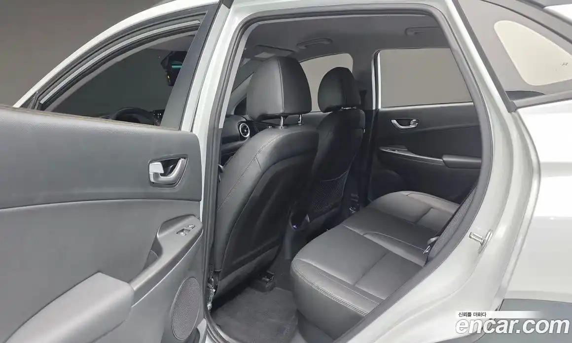 Hyundai Kona 2023 2.0 Автомат в Москве № 48618, фото 19