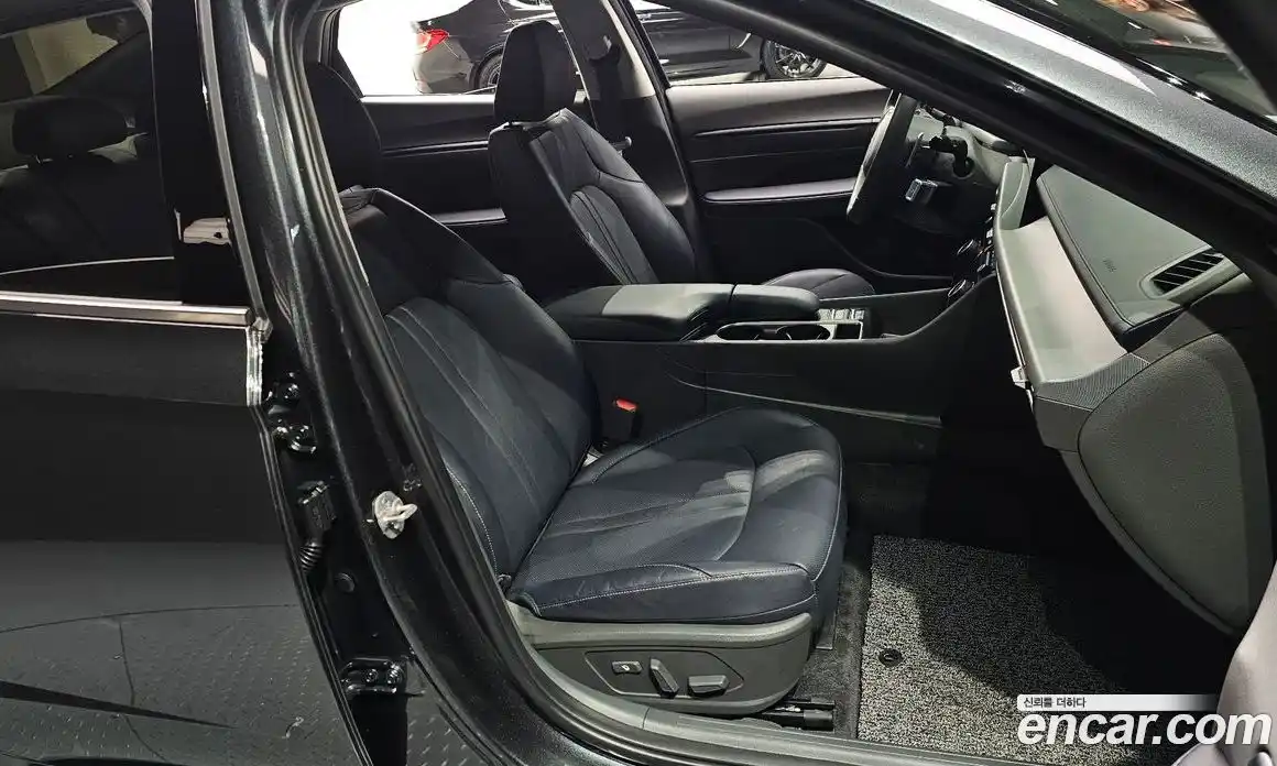 Hyundai Sonata 2024 1.6 Автомат в Москве № 49163, фото 4