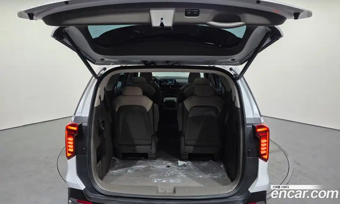 Kia Canival 2025 2.2 Автомат в Москве № 51910, фото 9