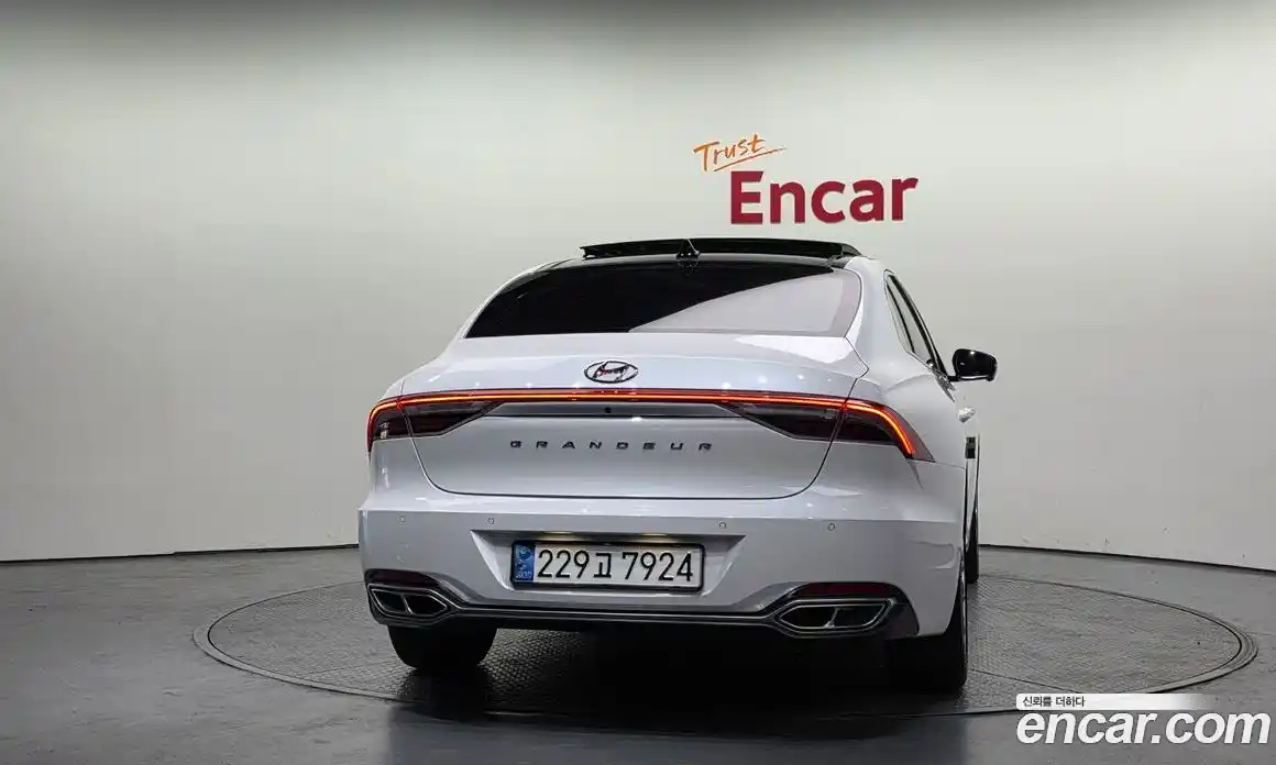 Hyundai Grandeur 2022 2.5 Автомат в Москве № 5251, фото 17