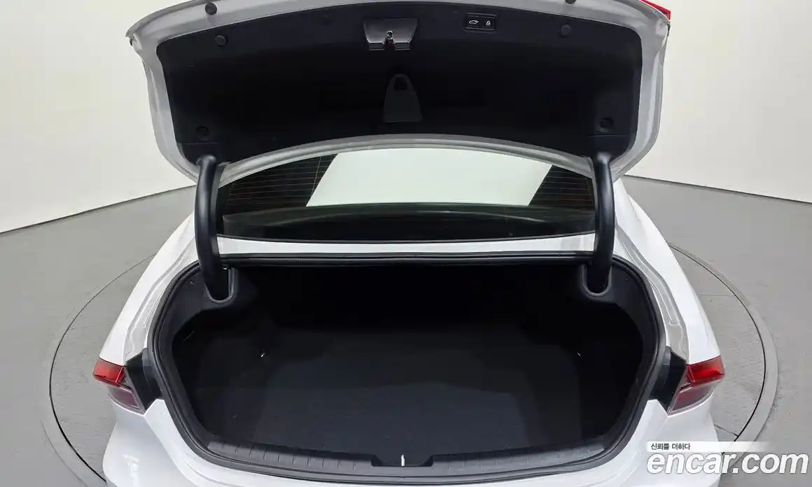 Hyundai Grandeur 2022 2.5 Автомат в Москве № 5251, фото 20