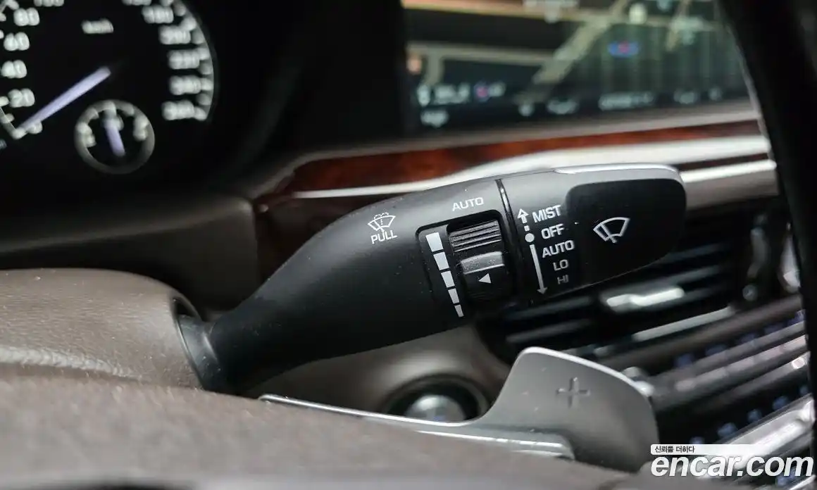 Genesis EQ900 2016 5.0 Автомат в Москве № 58498, фото 15