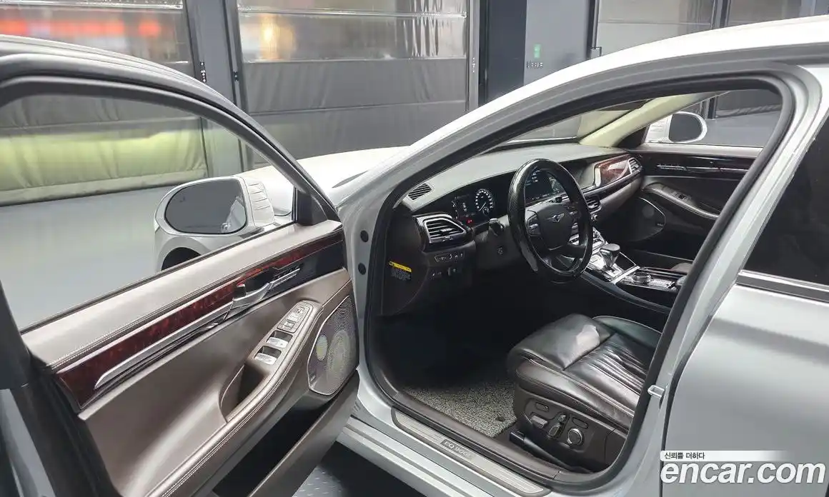 Genesis EQ900 2016 5.0 Автомат в Москве № 58498, фото 18