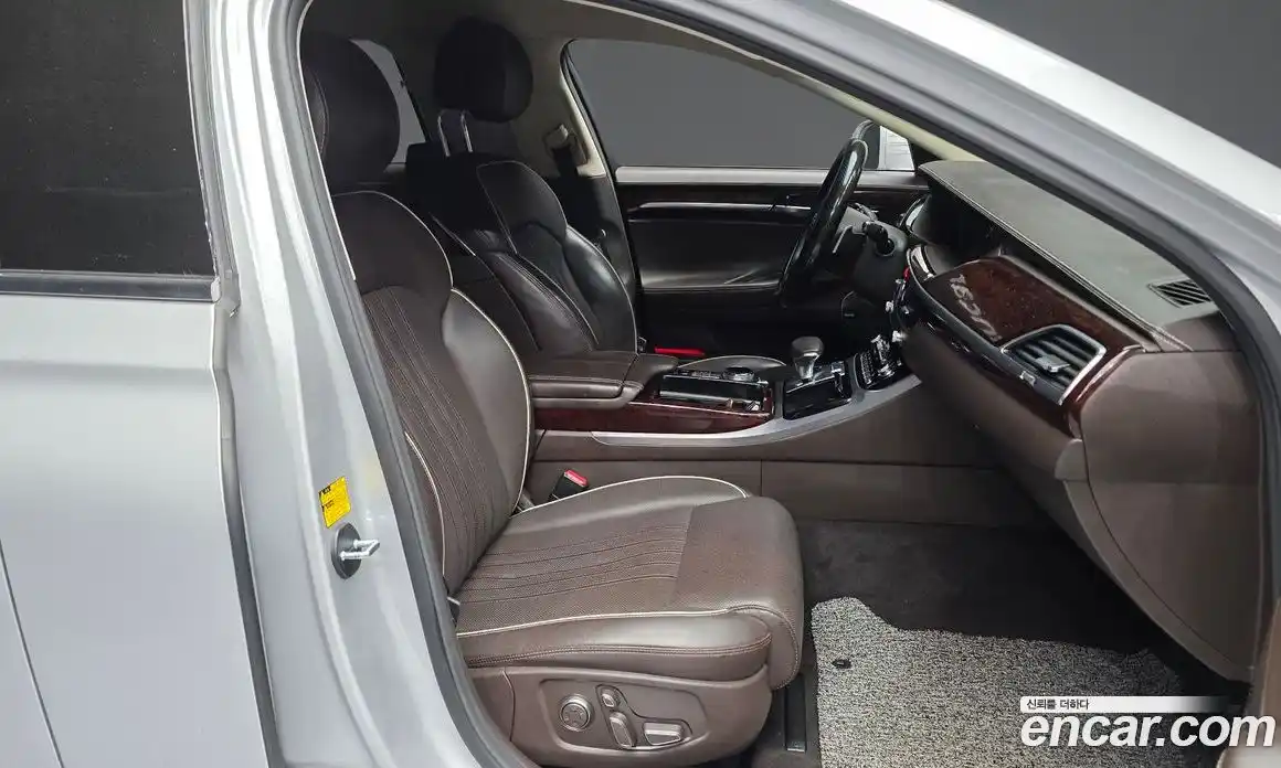 Genesis EQ900 2016 5.0 Автомат в Москве № 58498, фото 3