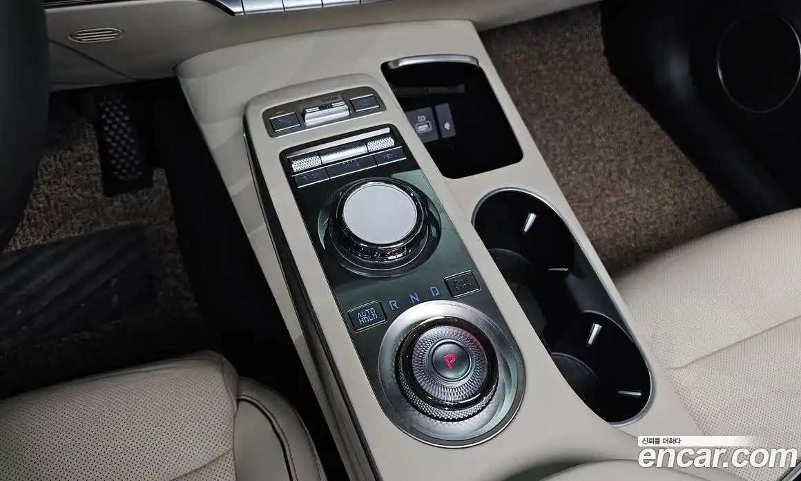 Genesis GV70 2024 2.5 Автомат в Москве № 59273, фото 19