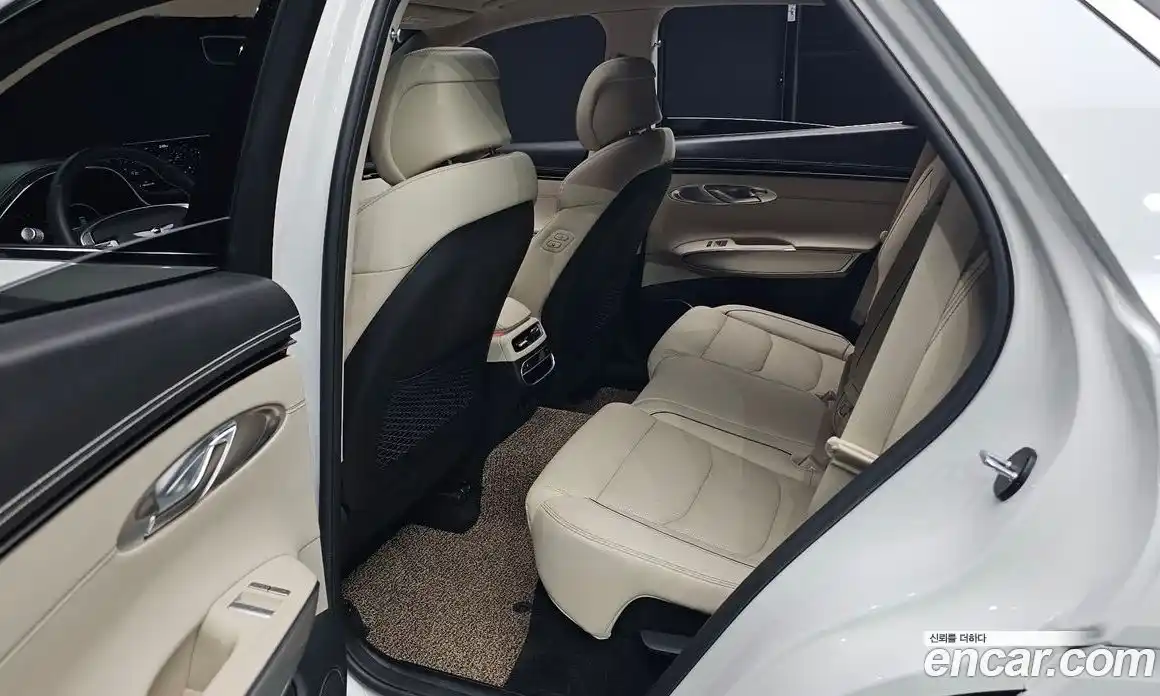 Genesis GV70 2024 2.5 Автомат в Москве № 59273, фото 4