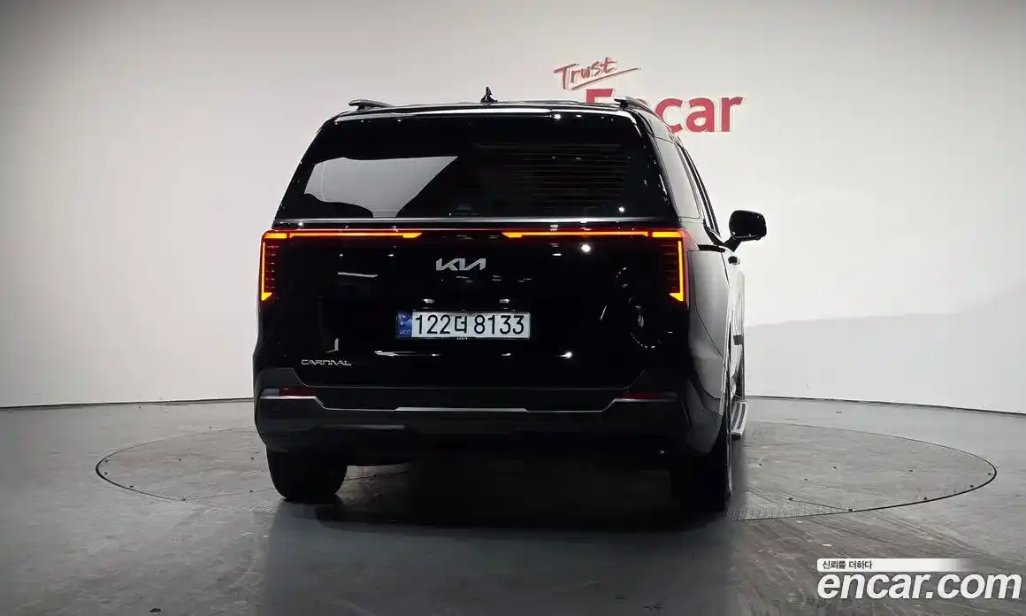 Kia Canival 2024 3.5 Автомат в Москве № 75060, фото 13