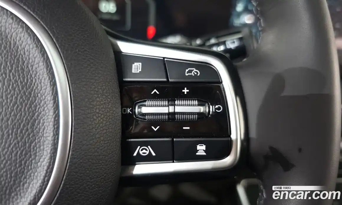 Kia Canival 2024 3.5 Автомат в Москве № 75060, фото 4