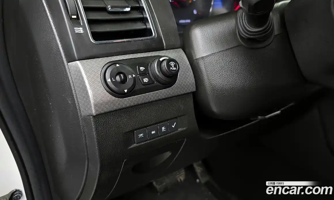 Chevrolet Captiva 2016 2.0 Автомат в Москве № 99825, фото 9