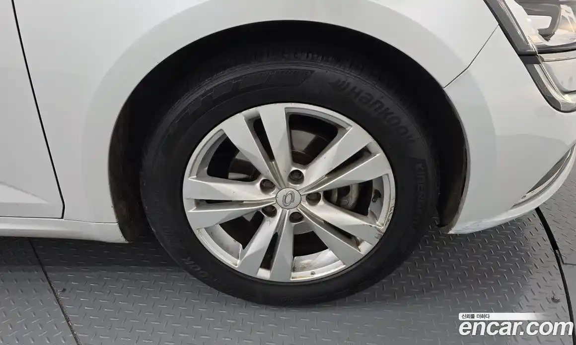 Renault SM6 2020 2.0 Автомат в Москве № 106871, фото 19