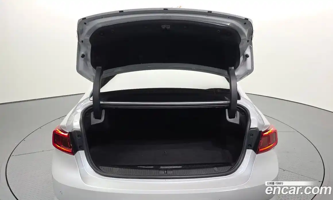 Renault SM6 2020 2.0 Автомат в Москве № 106871, фото 6