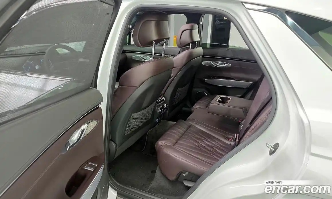 Genesis GV70 2023 2.5 Автомат в Москве № 116975, фото 18