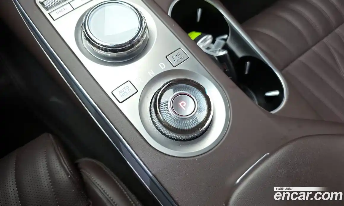 Genesis GV70 2023 2.5 Автомат в Москве № 116975, фото 20