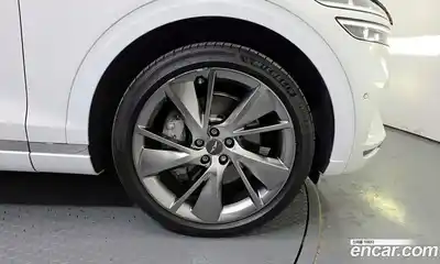 Genesis GV70 2023 2.5 Автомат в Москве № 116975, миниатюра 5